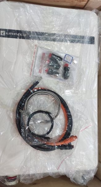 Lithtech 16.08kWh LiFePO4 Батерия за Соларни Системи 51.2V 314Ah IP65 – Външен Монтаж, Bluetooth, WiFi, Plug & Play и Вграден Автоматичен Пожарогасител