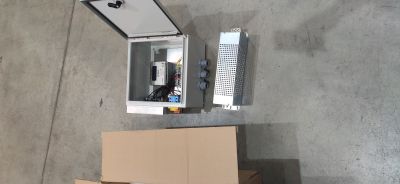 2kW Pro Wind Charge Controller IstaBreeze for Lithium Batteries LCD IP20 40A